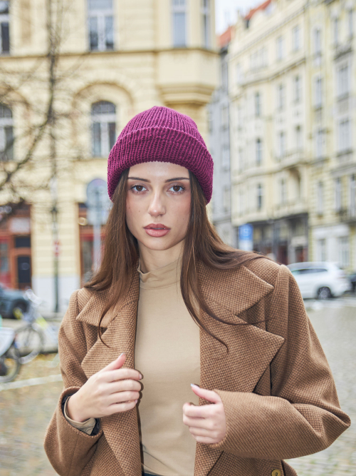 Čepice vínová merino